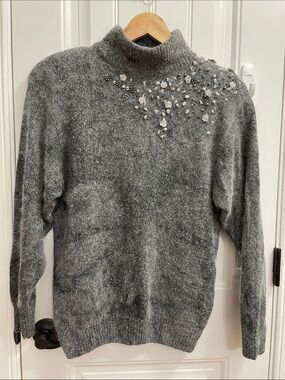 Vintage Laura Daniel’s Silk Angora Blend Embellished Gray Sweater Size Small